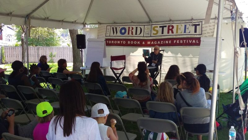 Reading Sea of Pearls in Arabic & English, Words on the Streets, 2017.